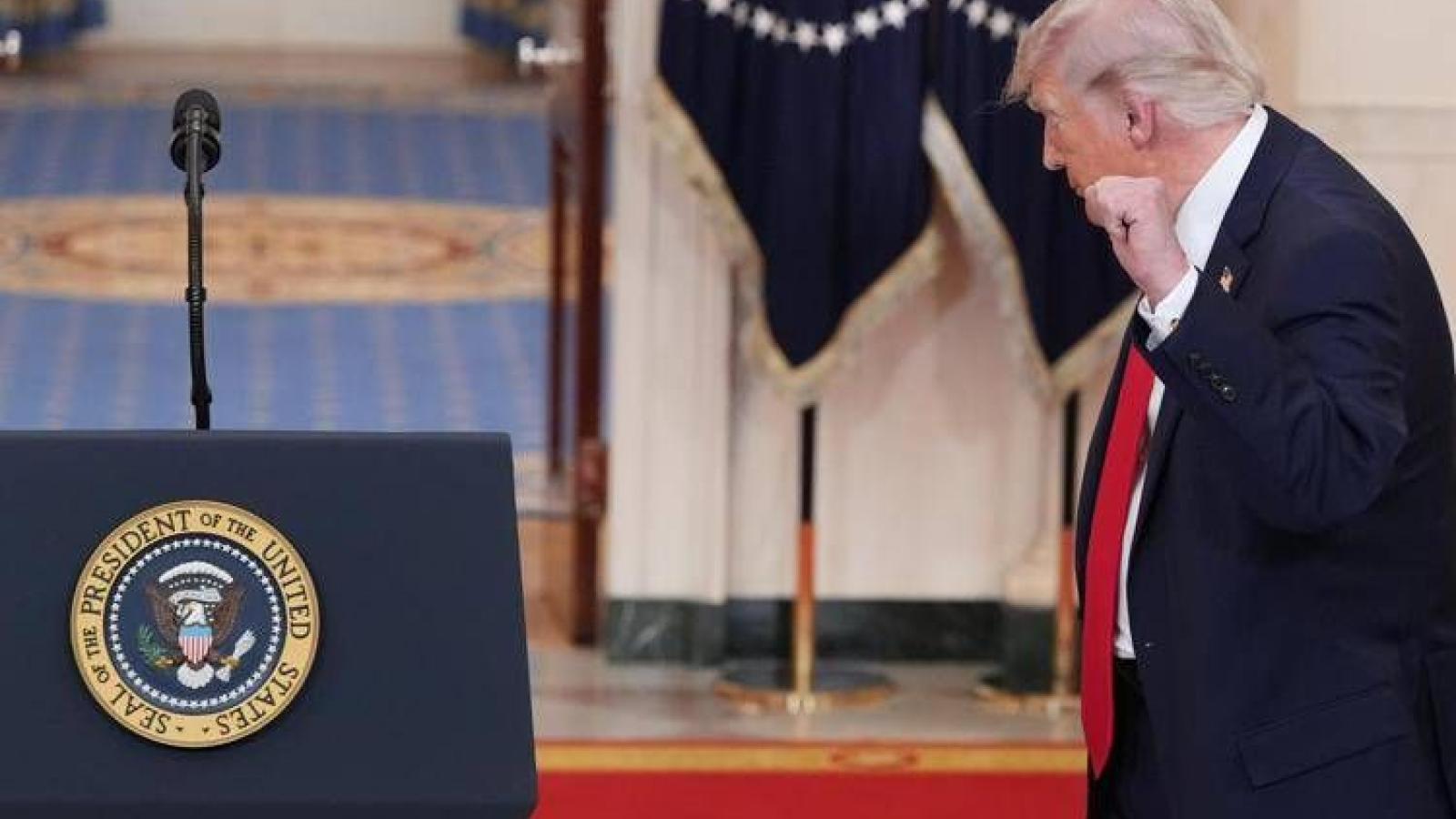 Iran, Trump e l'ultimatum finale: "Aprite lo Stretto di Hormuz o distruggo tutto"