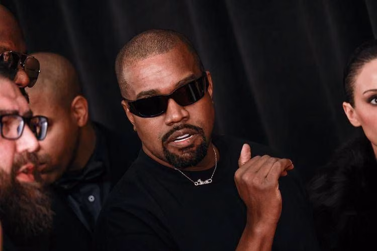 Kanye West, la protesta in Uk: "No al concerto a Londra". E il caso diventa politico
